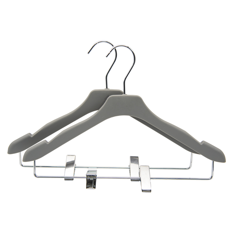 Durable Hanger Cheap Plastic Top Hanger with Clips Metal Bar Hangers for Display